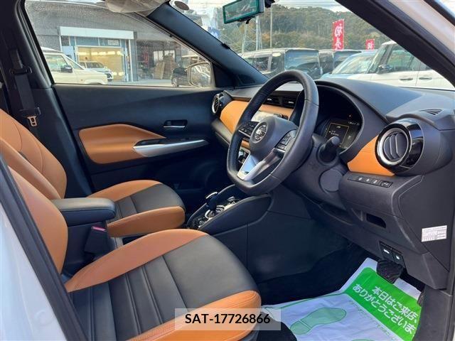 Nissan KICKS 2021-04 222460-3