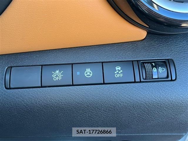 Nissan KICKS 2021-04 222460-11
