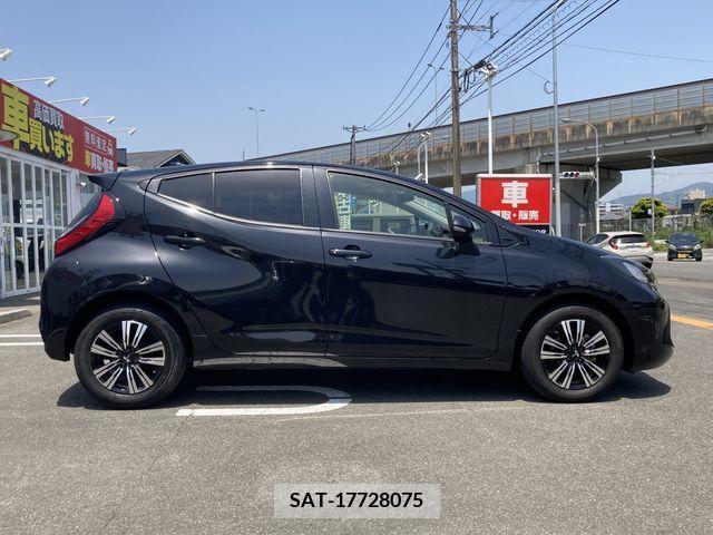 Toyota AQUA 2021-12 292079-3