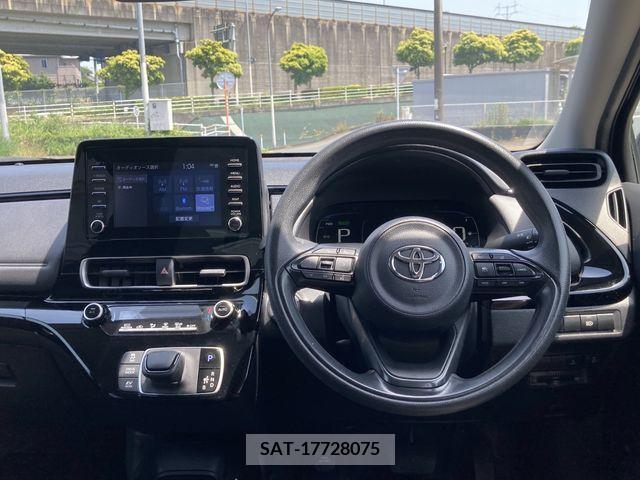 Toyota AQUA 2021-12 292079-11