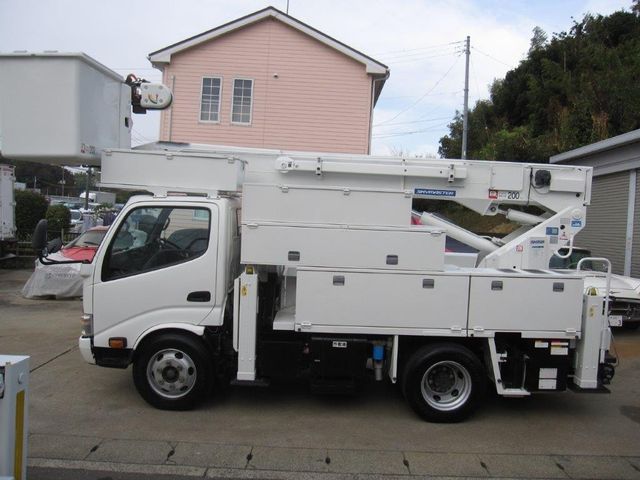 Hino DUTRO 2011-11 193012-6