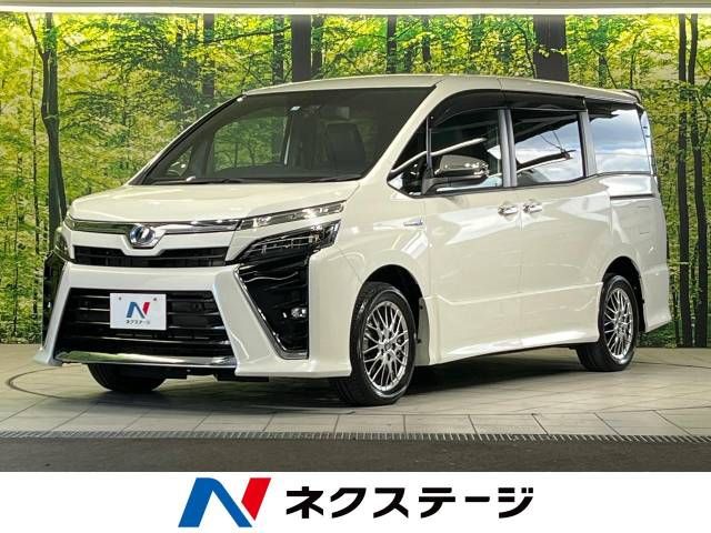 Toyota VOXY HYBRID 2019-01 22647-0
