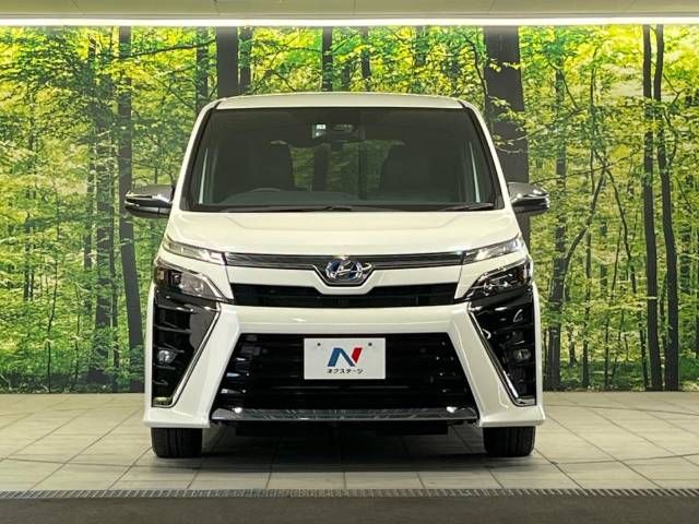 Toyota VOXY HYBRID 2019-01 22647-14