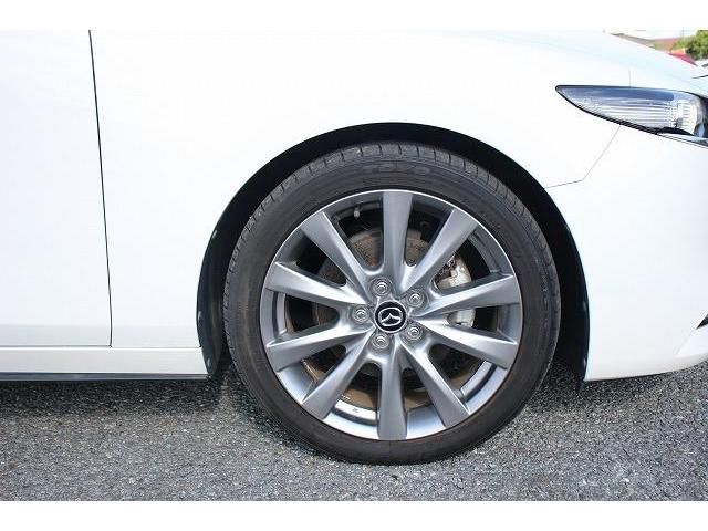 Mazda MAZDA3 2019-08 11361-11