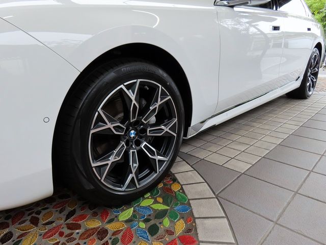 Bmw 7 SERIES 2023-02 9863-7