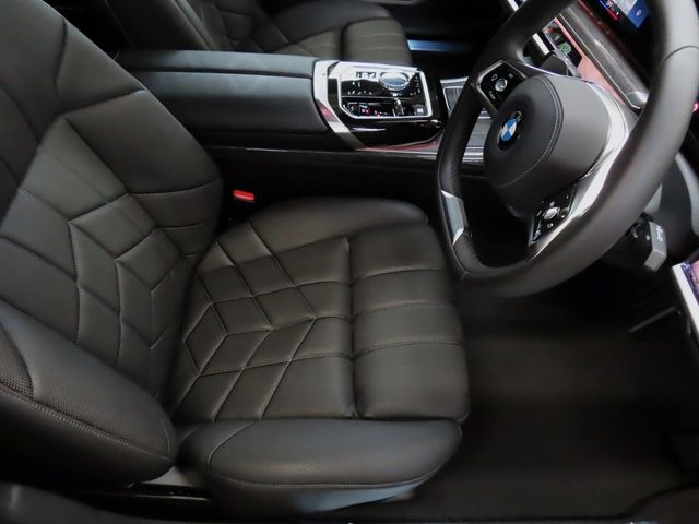 Bmw 7 SERIES 2023-02 9863-24