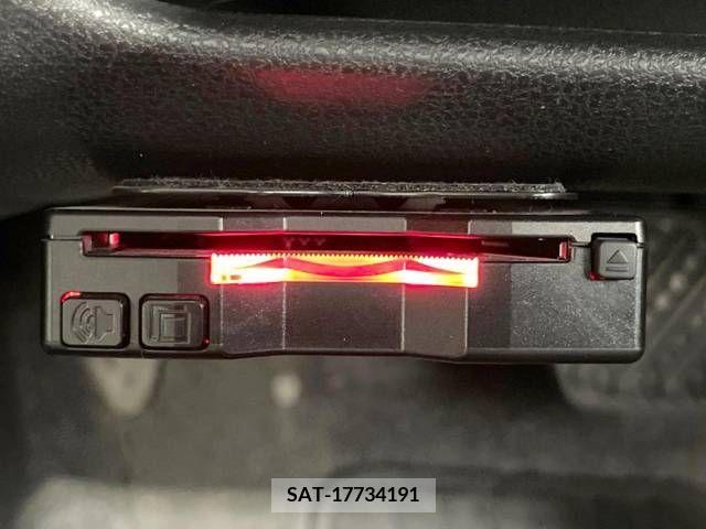 Nissan NOTE 2017-01 350177-4