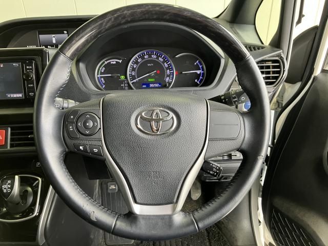 Toyota ESQUIRE 2015-09 185535-14