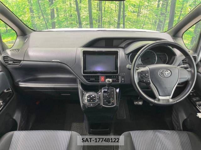 Toyota VOXY 2014-09 288952-1