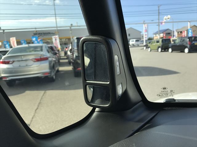 Honda N BOX CUSTOM 2018-03 19877-20