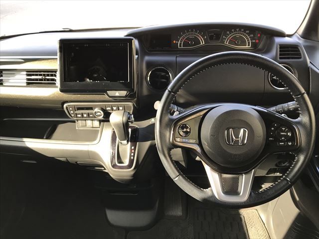 Honda N BOX CUSTOM 2018-03 19877-1