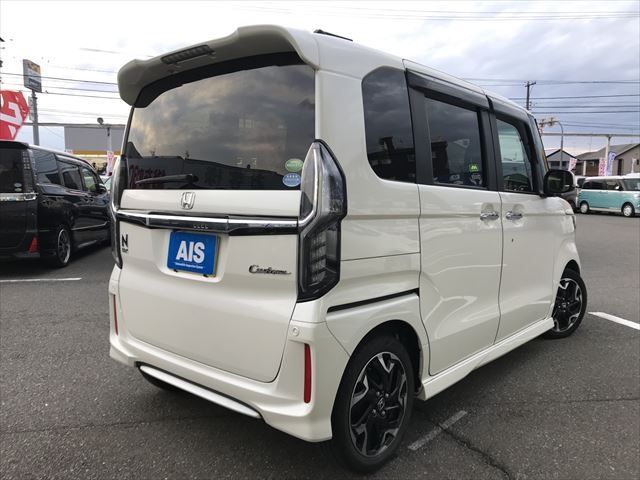 Honda N BOX CUSTOM 2018-03 19877-2