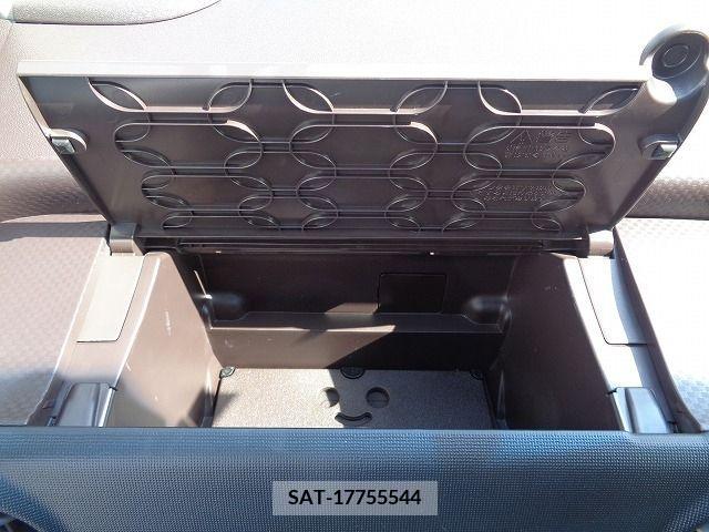 Toyota SPADE 2014-04 232378-18