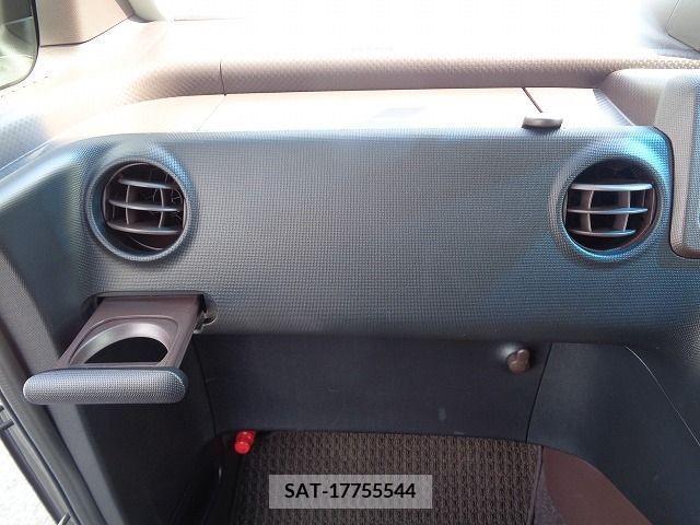 Toyota SPADE 2014-04 232378-17