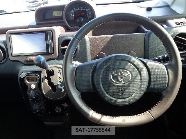 Toyota SPADE 2014-04 232378-1