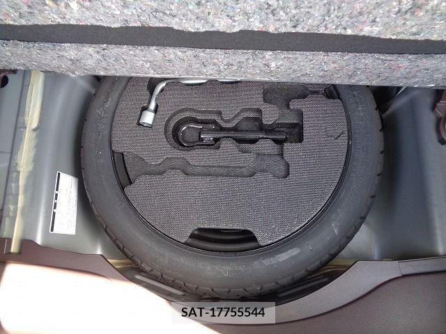 Toyota SPADE 2014-04 232378-25
