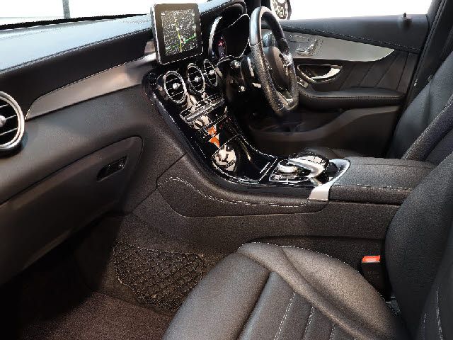 Mercedes Benz GLC-CLASS 2016-09 14502-1