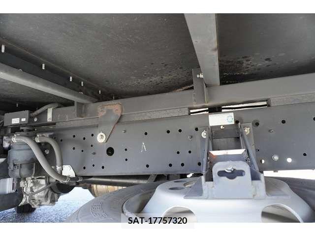 Hino DUTRO 2019-05 211351-12