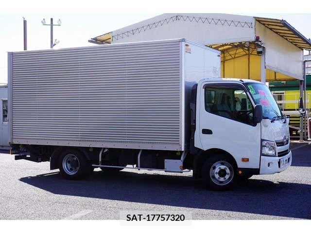 Hino DUTRO 2019-05 211351-5