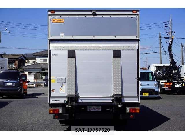 Hino DUTRO 2019-05 211351-3