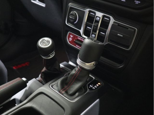Jeep WRANGLER 2023-10 29016-11