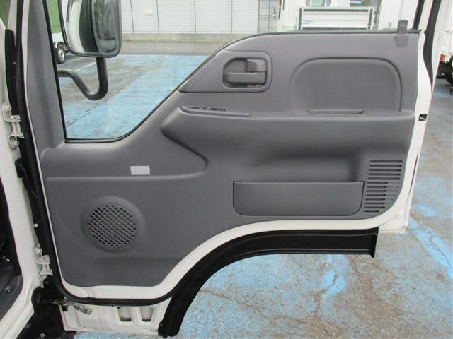 Isuzu ELF TRUCK 2017-03 7733-20
