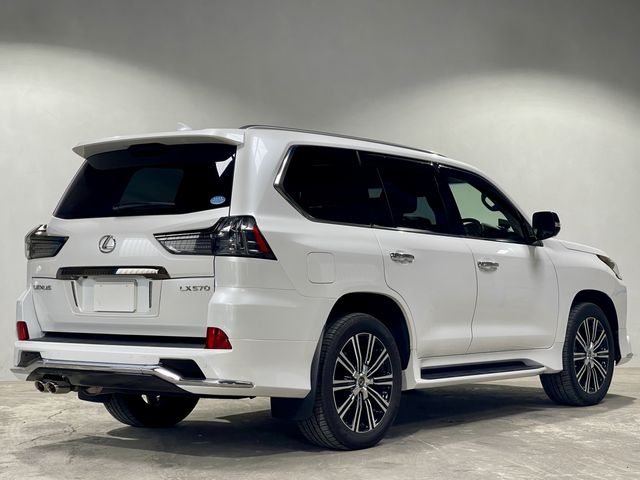 Lexus LX 2018-12 19706-3