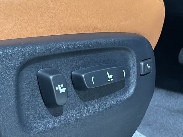 Lexus LX 2018-12 19706-24