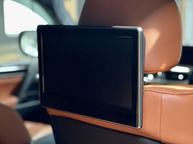 Lexus LX 2018-12 19706-26