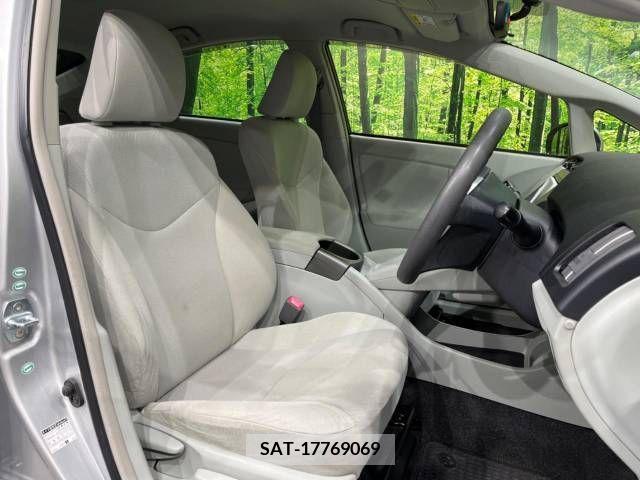 Toyota PRIUS 2013-04 254056-8