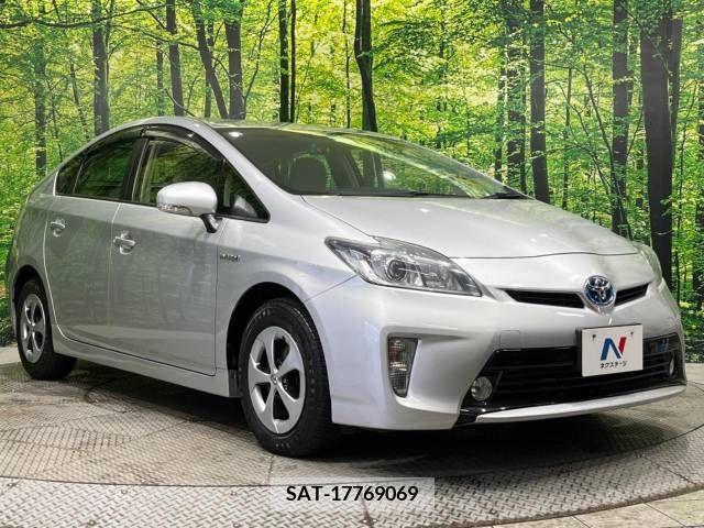 Toyota PRIUS 2013-04 254056-16