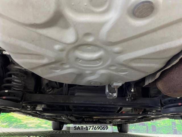 Toyota PRIUS 2013-04 254056-19