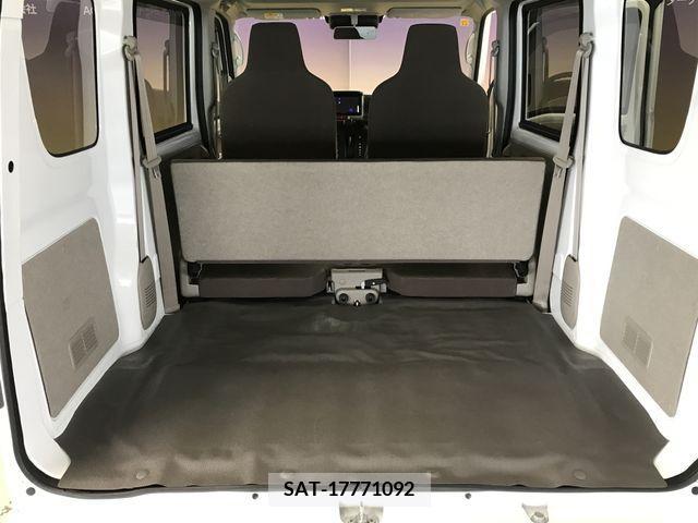 Suzuki EVERY 2019-11 381778-15
