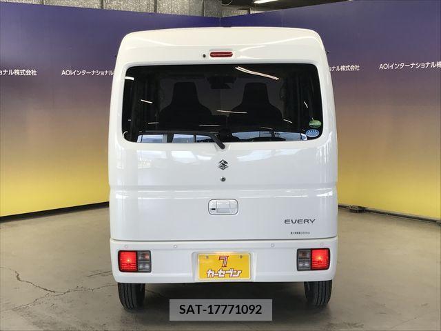 Suzuki EVERY 2019-11 381778-5