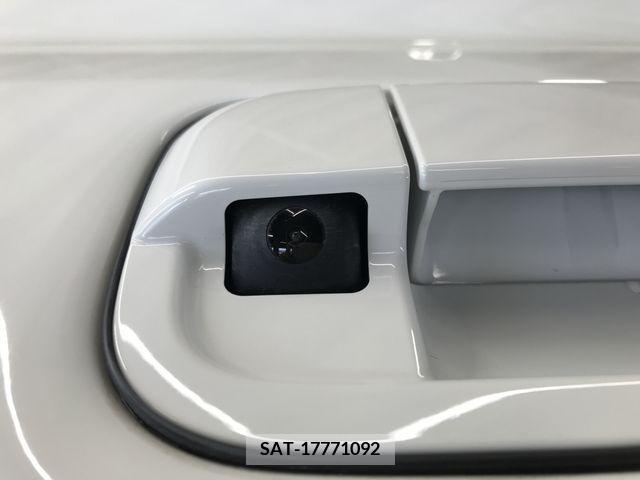 Suzuki EVERY 2019-11 381778-25
