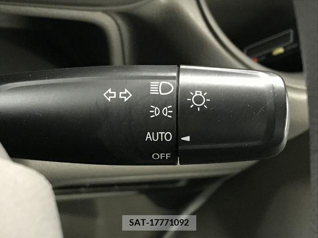 Suzuki EVERY 2019-11 381778-21