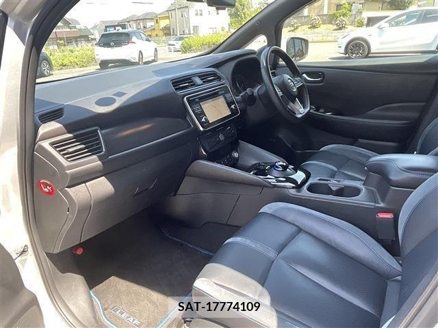 Nissan LEAF 2018-05 324787-10