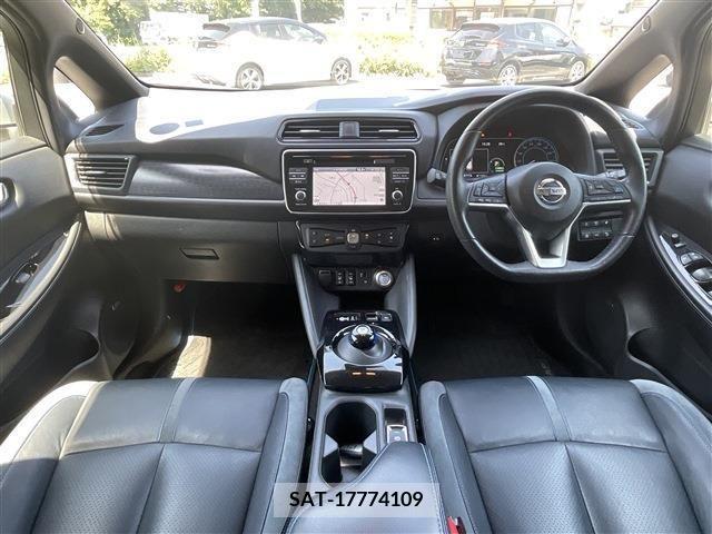 Nissan LEAF 2018-05 324787-9
