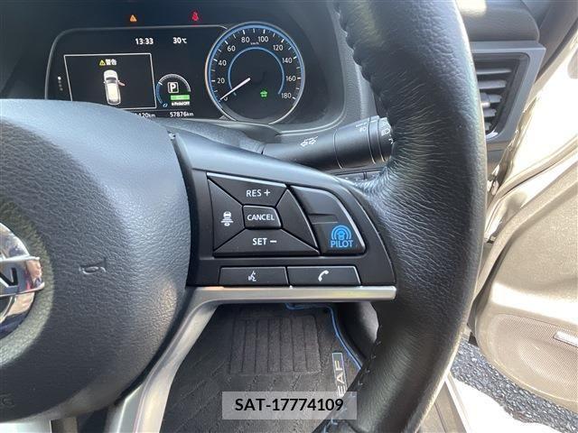 Nissan LEAF 2018-05 324787-16