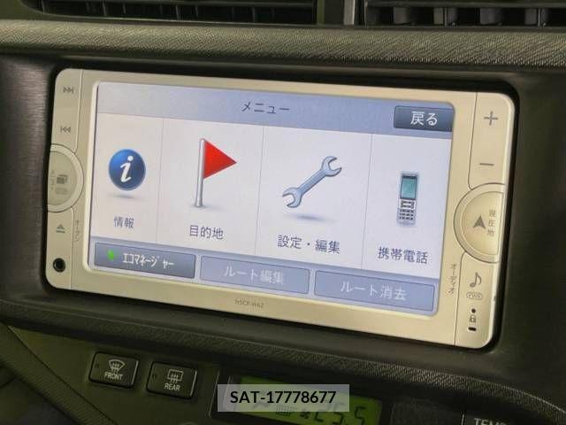 Toyota AQUA 2013-06 260899-2