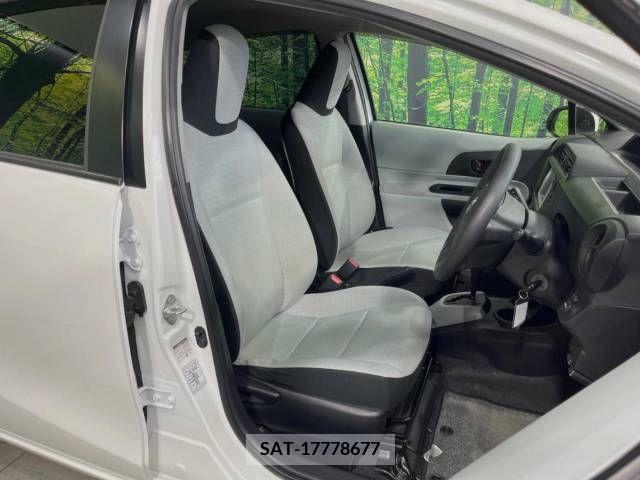 Toyota AQUA 2013-06 260899-8