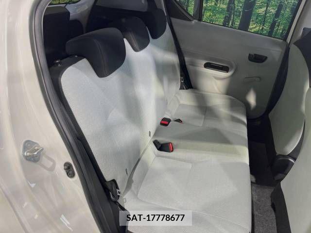 Toyota AQUA 2013-06 260899-9