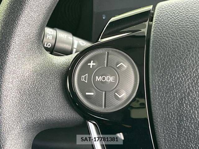 Toyota AQUA 2018-10 340865-8
