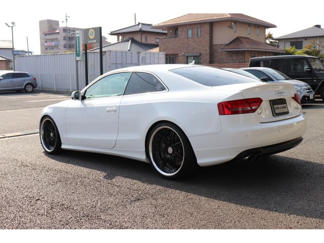 Audi A5 2011-07 182676-7