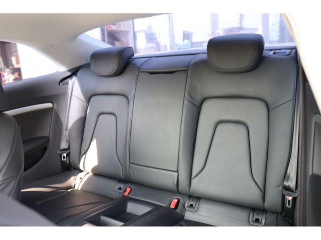 Audi A5 2011-07 182676-12