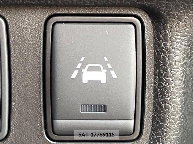 Nissan NOTE 2017-03 280001-6