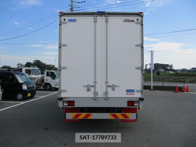 Isuzu FORWARD 2023-03 253115-4
