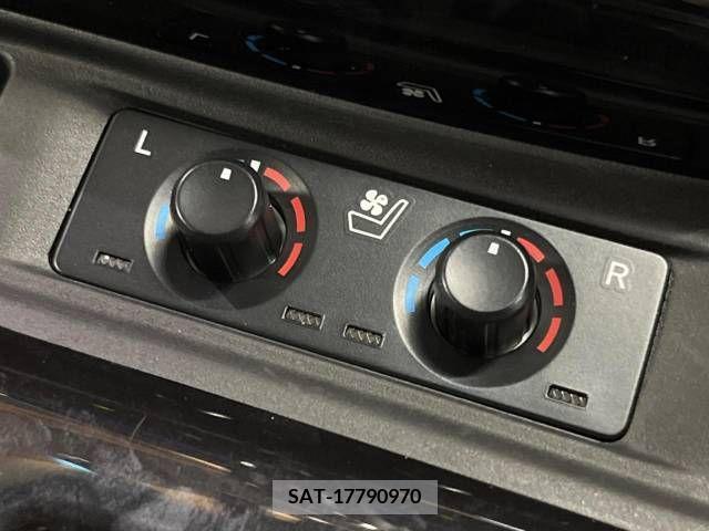 Toyota VELLFIRE 2018-12 369722-6