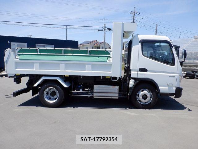 Mitsubishi CANTER 2023-12 302642-9