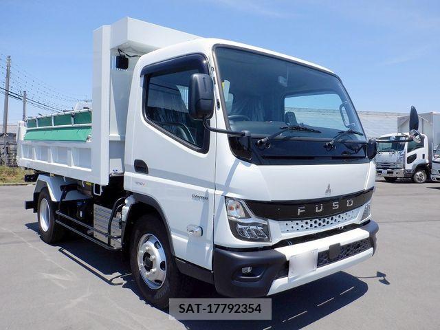 Mitsubishi CANTER 2023-12 302642-3